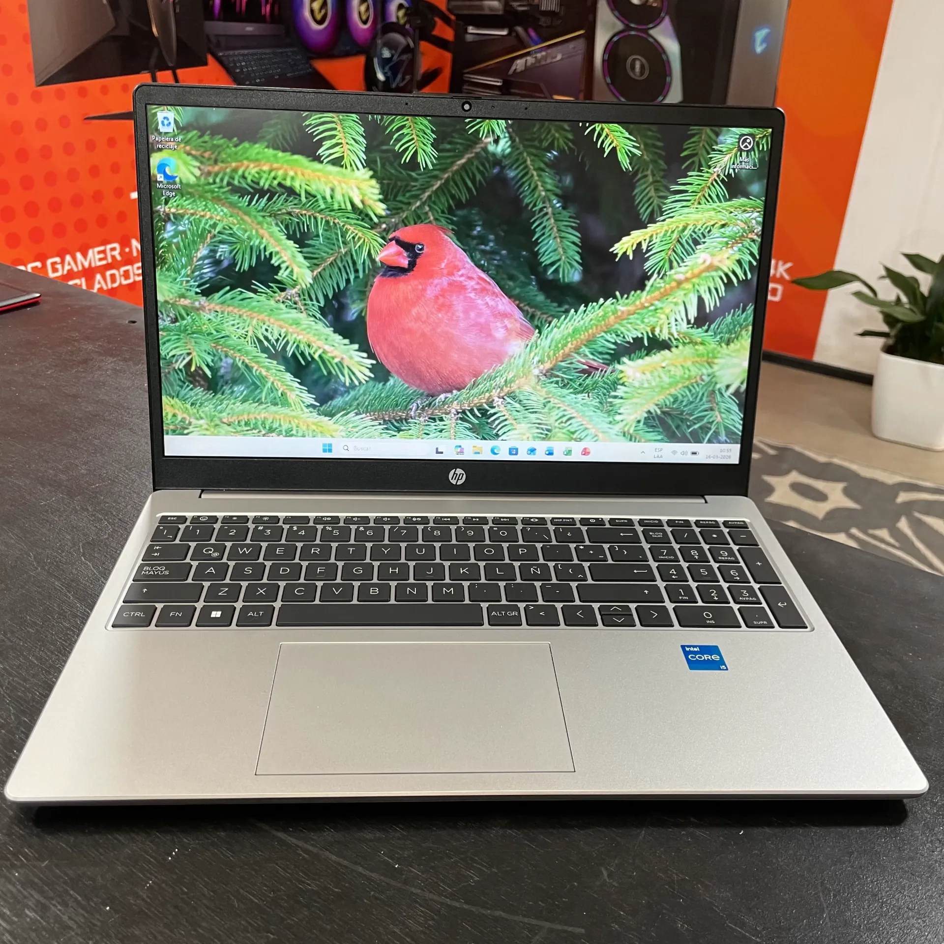 Notebook HP 15 - Intel Core i5-1334U - 16 GB RAM-512 GB NVMe M.2 - Reacondicionado certificado